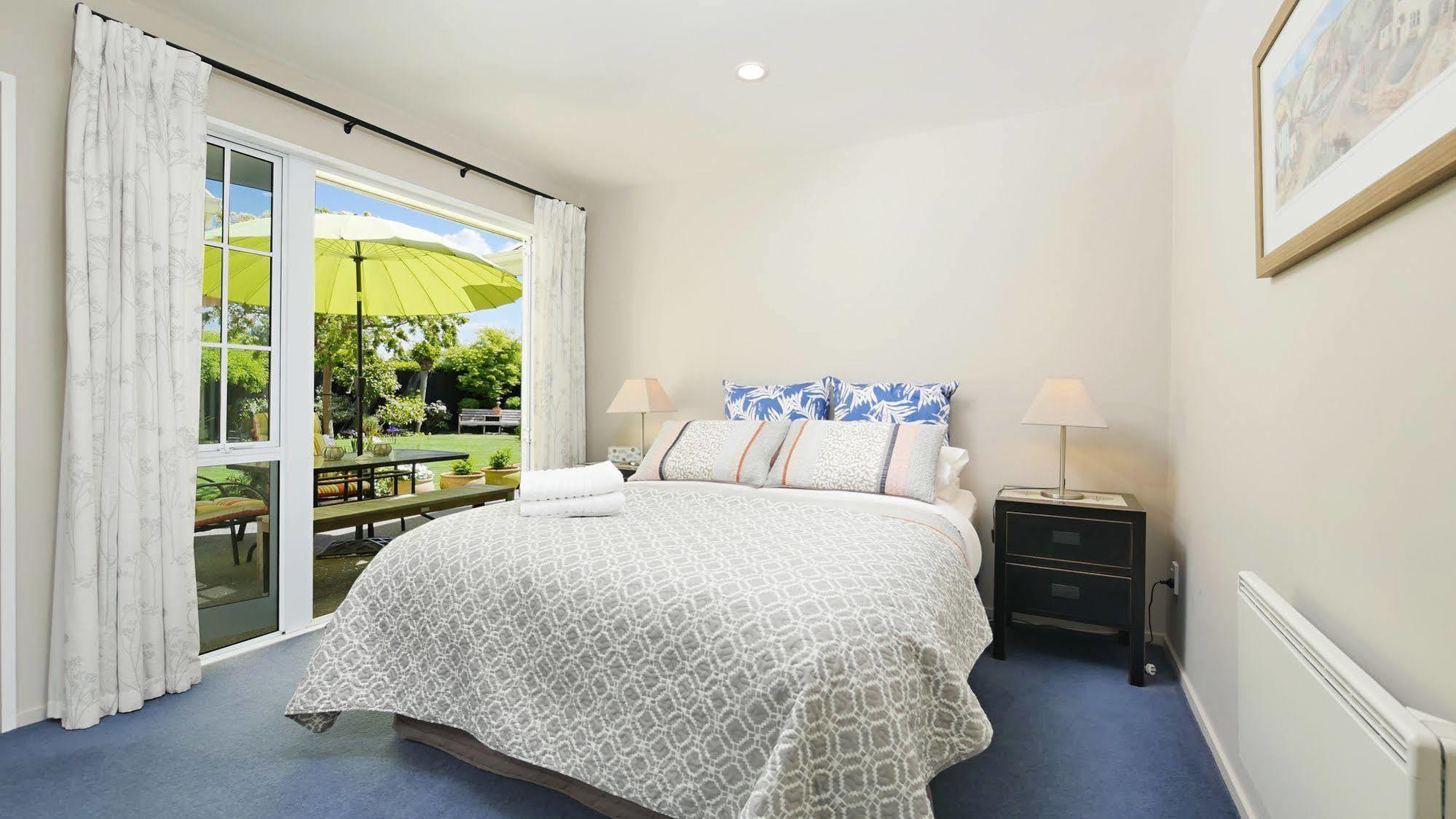 Olive House Bed And Breakfast Christchurch Exterior photo