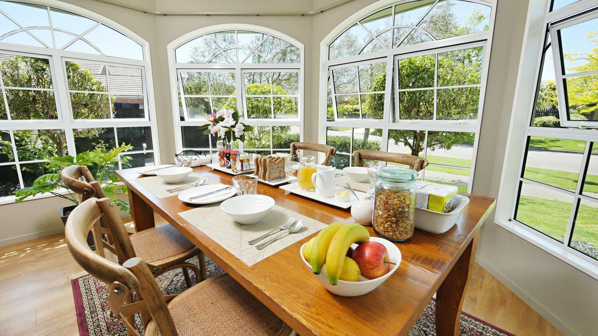 Olive House Bed And Breakfast Christchurch Exterior photo